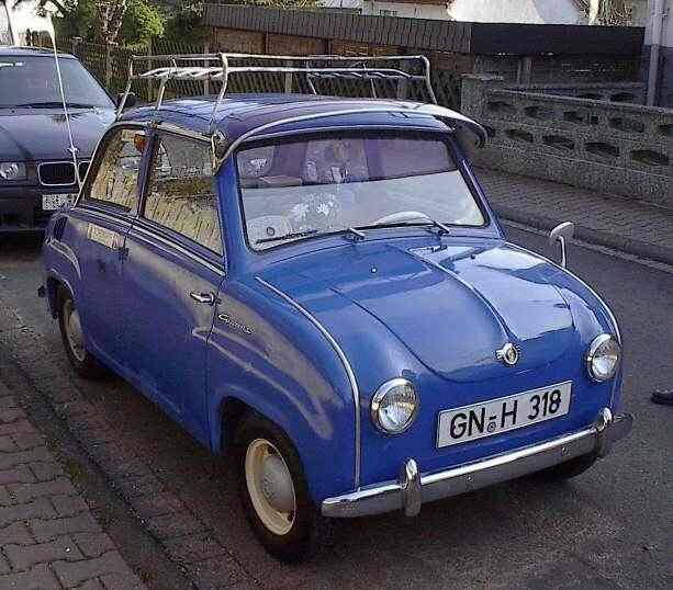 Goggo Limousine T 400 in Blau mit Dachträger